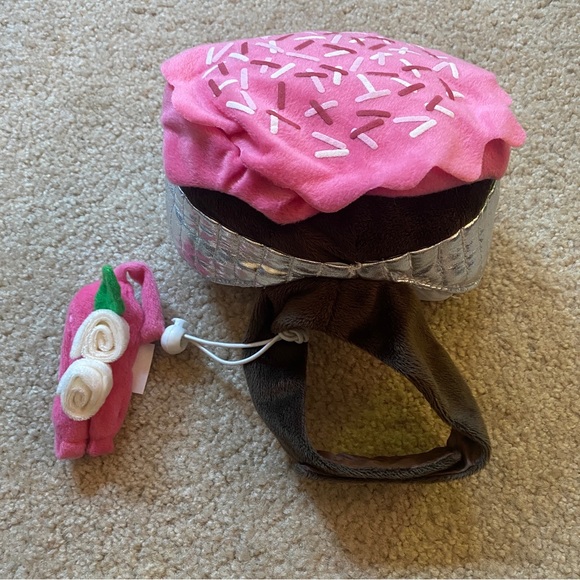 Costume, Chocolate Cupcake w/Pink Frosting - Picture 2 of 6